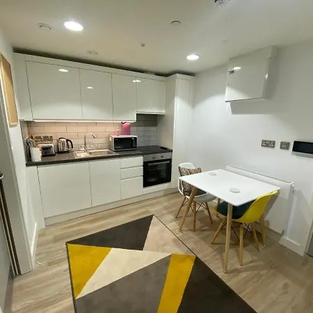 Eyre Square Self Catering * Galway