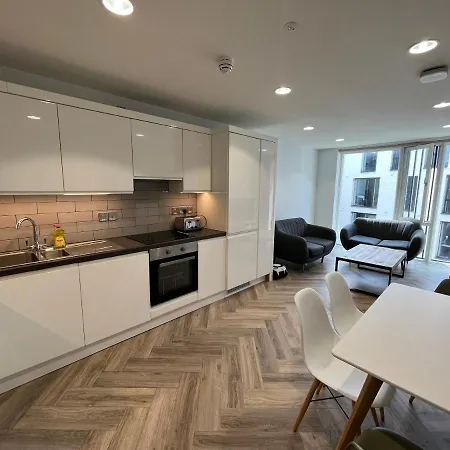 Eyre Square Self Catering גלוואיי