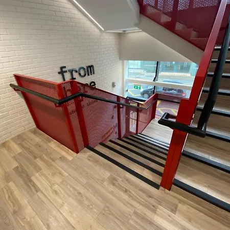 Eyre Square Self Catering *