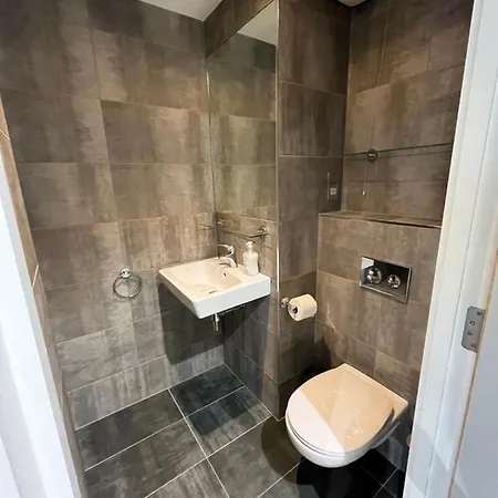 Eyre Square Self Catering Apartman